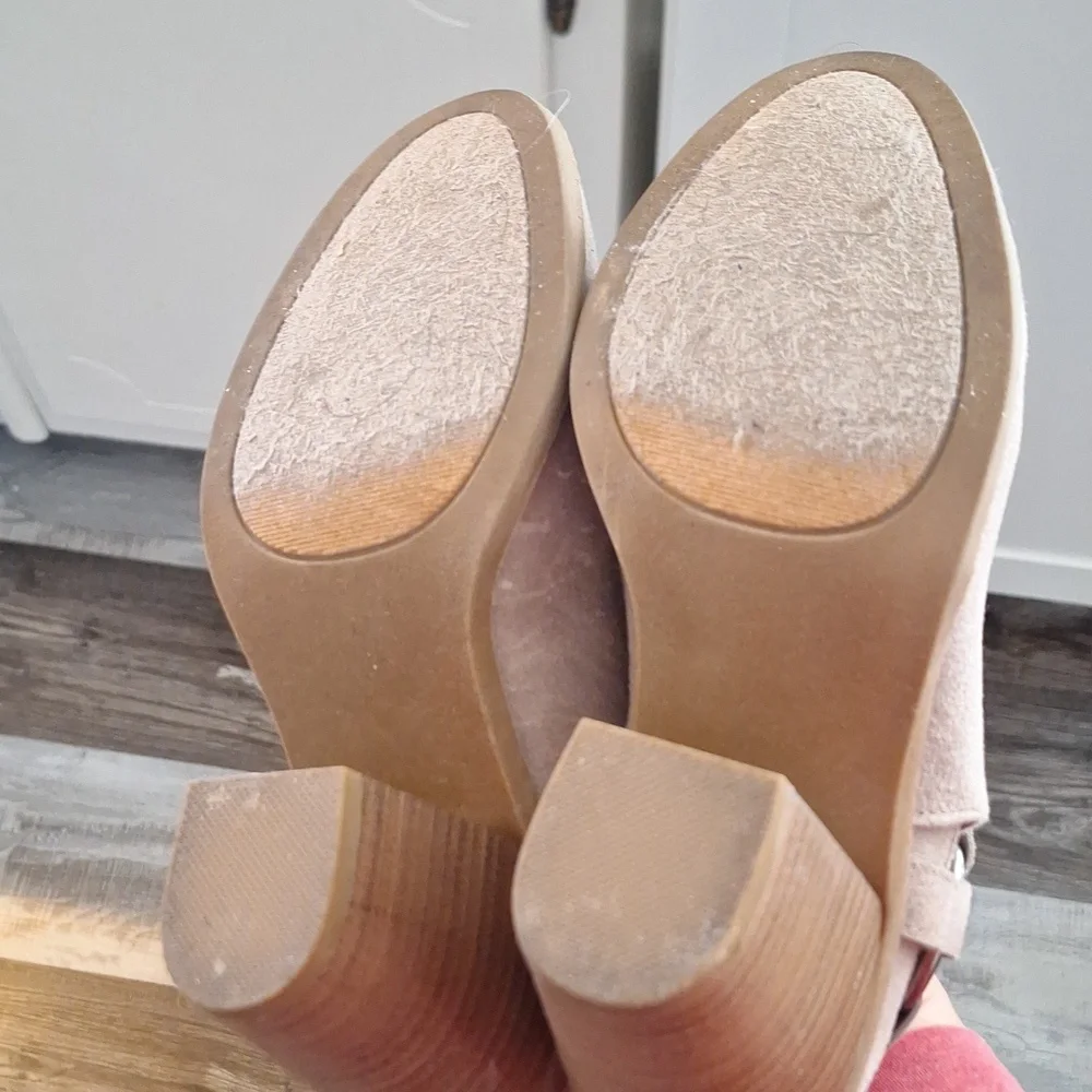Booties - Picture 3 of 4